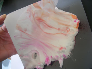 2010-12-12-mousse-a-raser 024